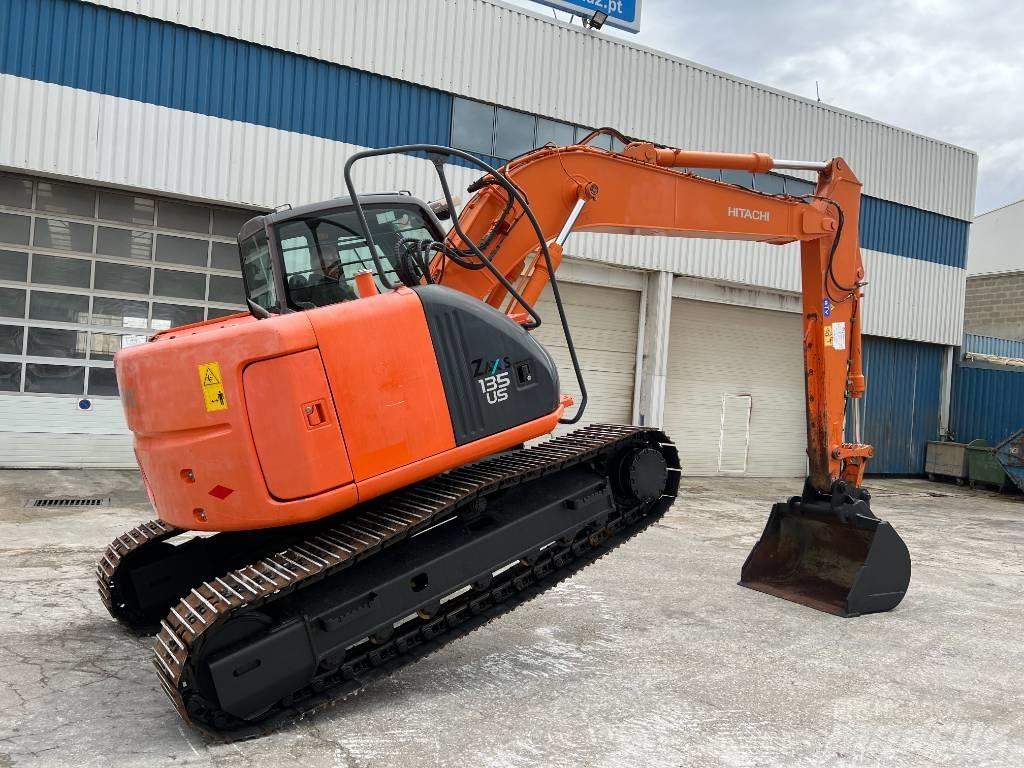 Hitachi ZX 135 US Escavadoras de rastos