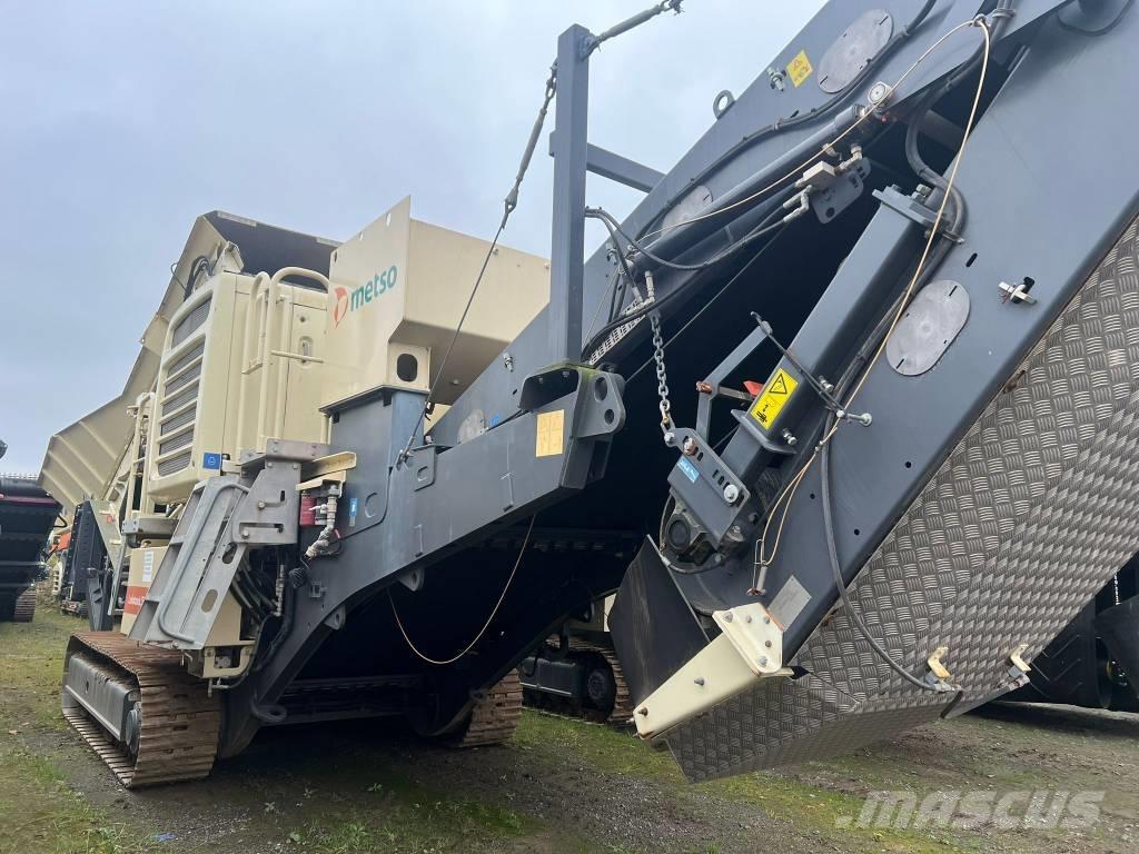 Metso LT 300 HP Britadores móveis