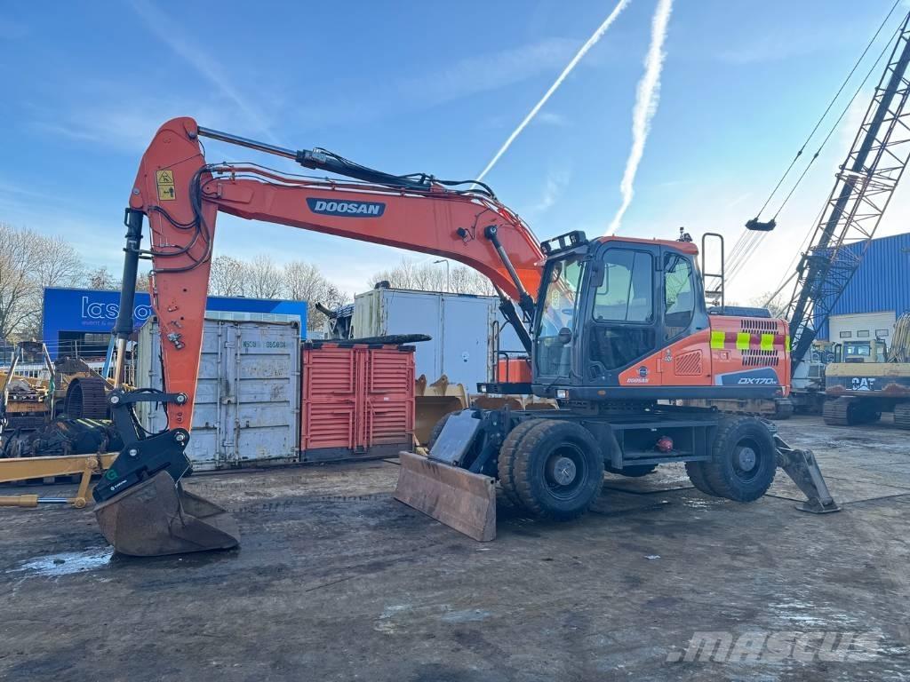 Doosan DX 170 W - 5 Escavadoras de rodas