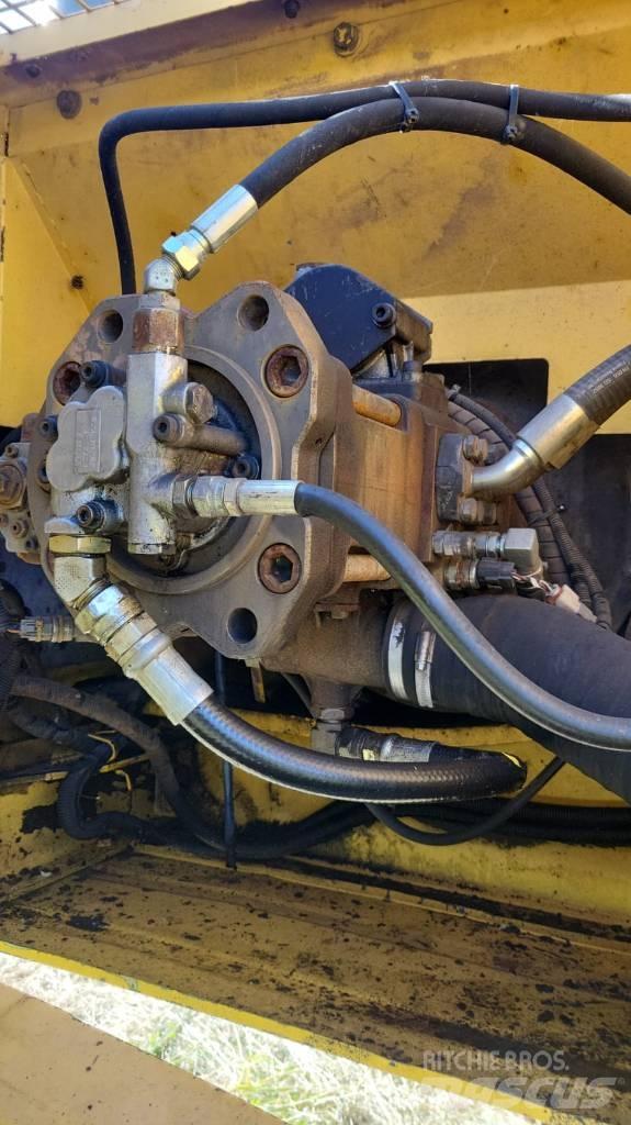 New Holland 335 Escavadoras de rastos