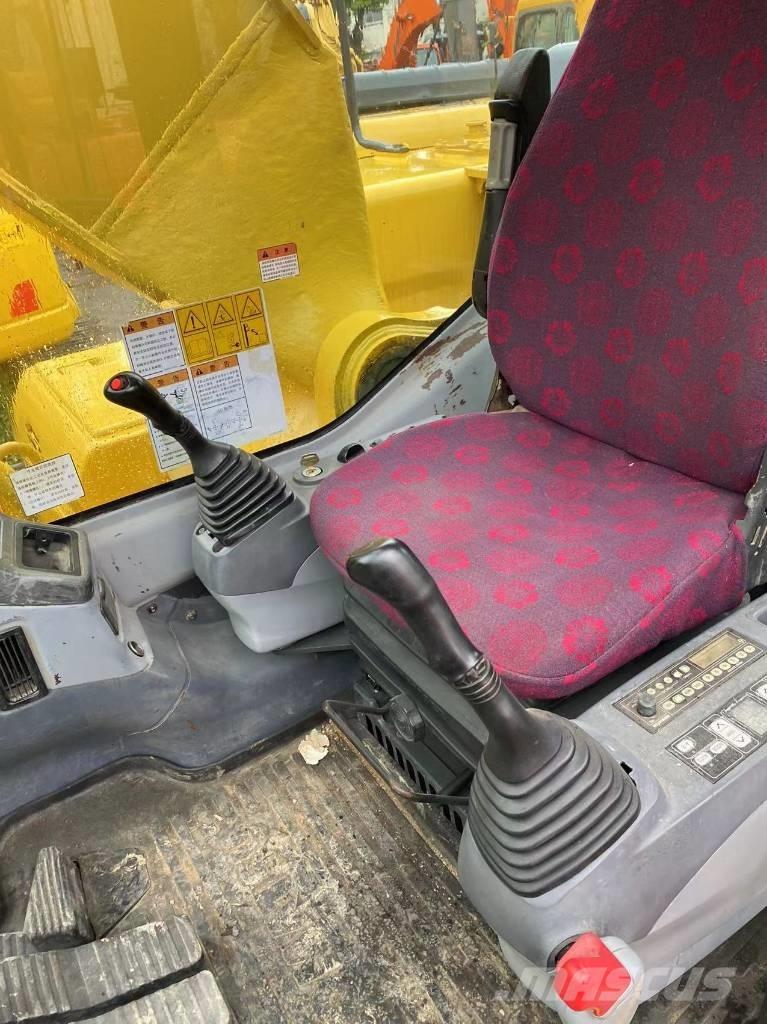 Komatsu 220 Escavadoras de rastos
