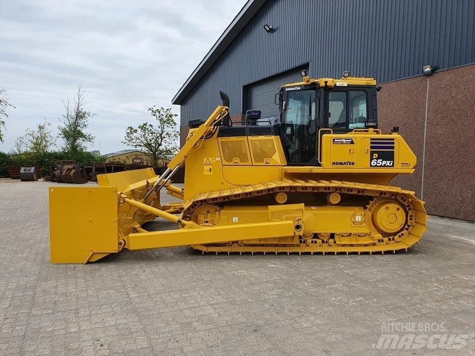 Komatsu D 65 PX-17 Dozers - Tratores rastos