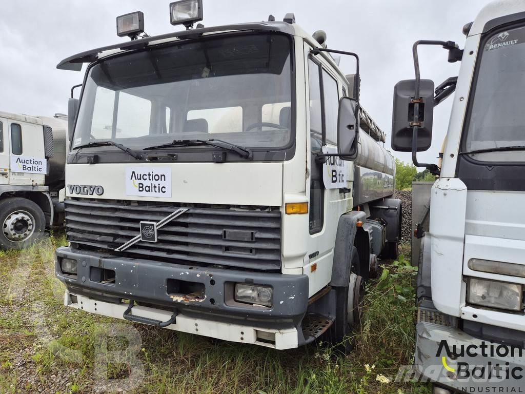 Volvo FL6 Camiões-cisterna