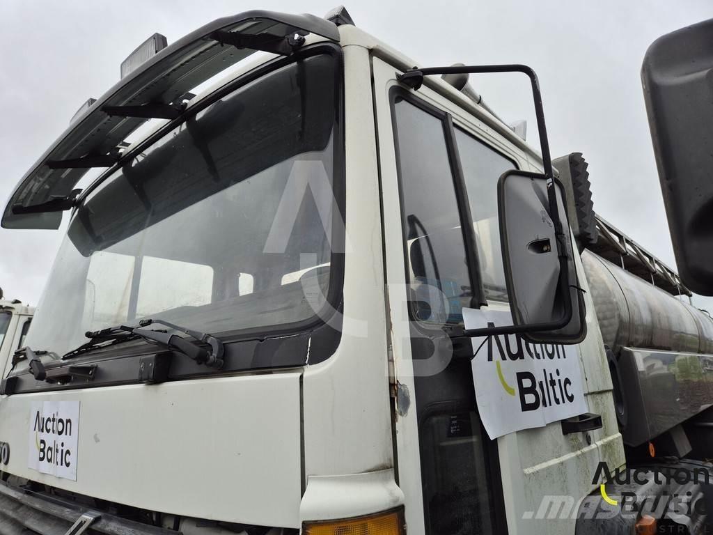 Volvo FL6 Camiões-cisterna