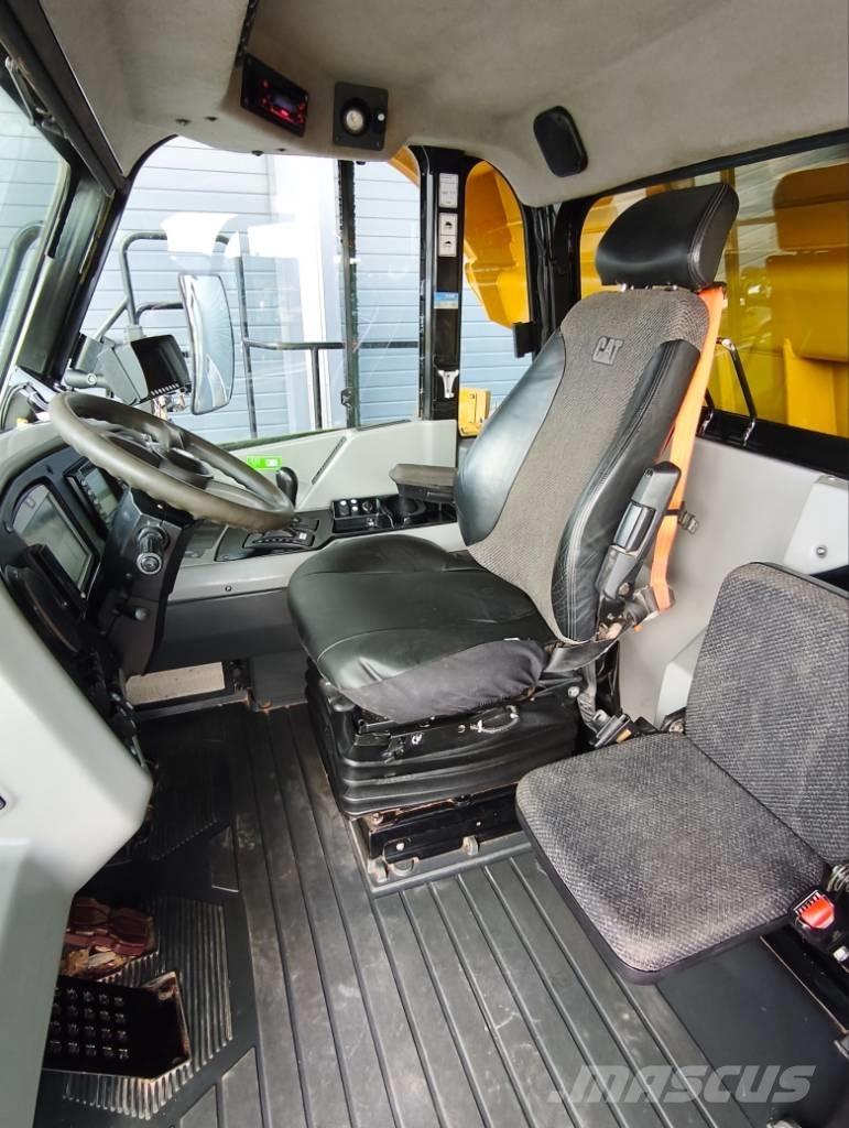 CAT 772G Camiőes dumper basculantes rígidos