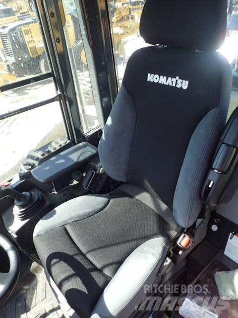 Komatsu WA320-8 Pás carregadoras de rodas