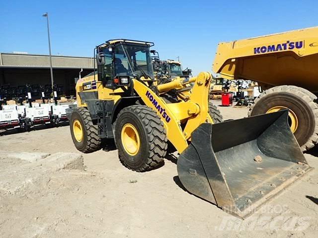 Komatsu WA320-8 Pás carregadoras de rodas