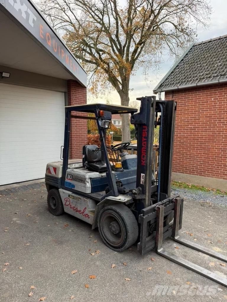 Komatsu FD30T-11E Empilhadores Diesel