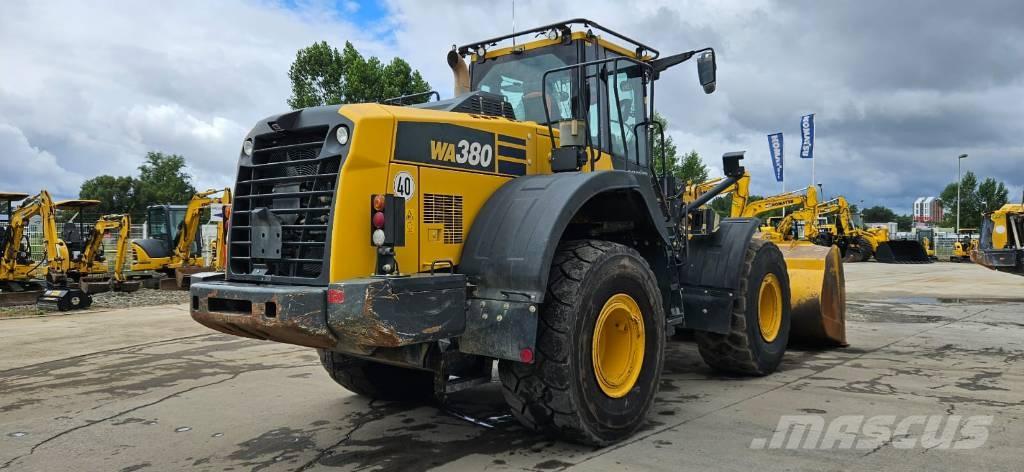 Komatsu WA380-8 Pás carregadoras de rodas