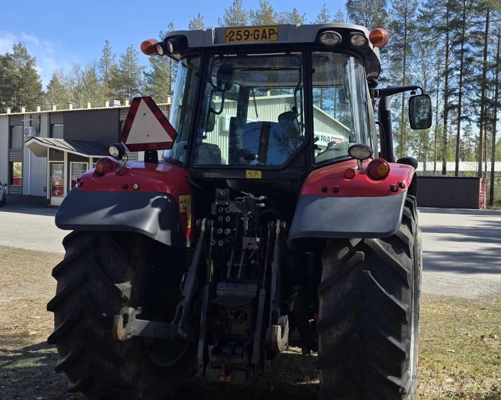 Massey Ferguson 5613 Tratores Agrícolas usados