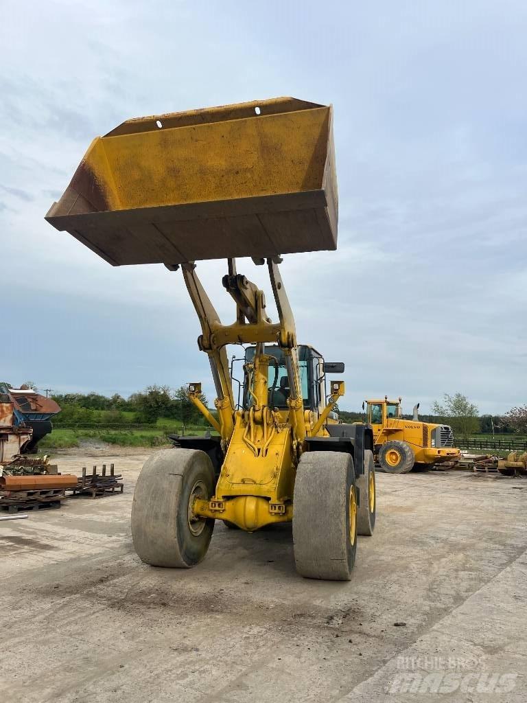 Komatsu WA 470-3H Pás carregadoras de rodas