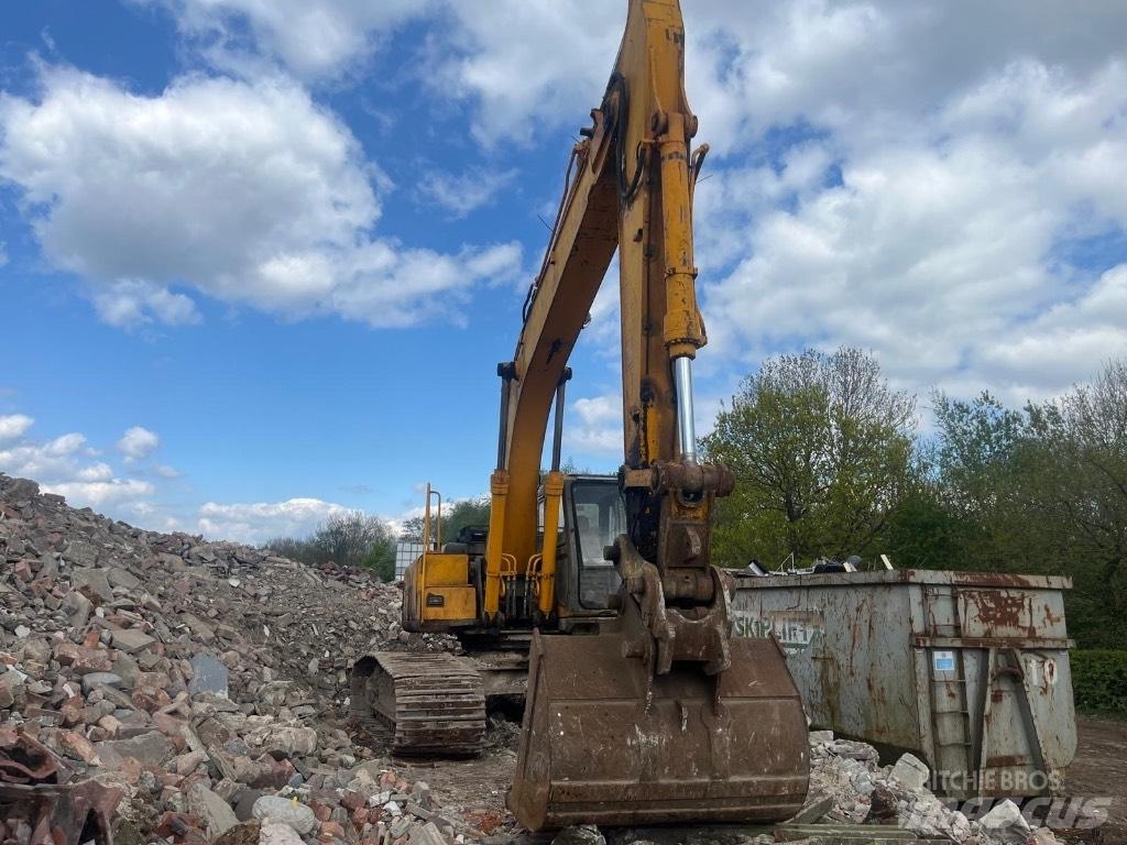 JCB JS 240 LC Escavadoras de rastos