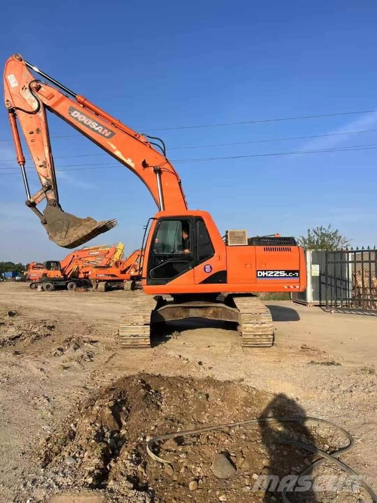 Doosan DH 225 LC-9 Escavadoras de rastos