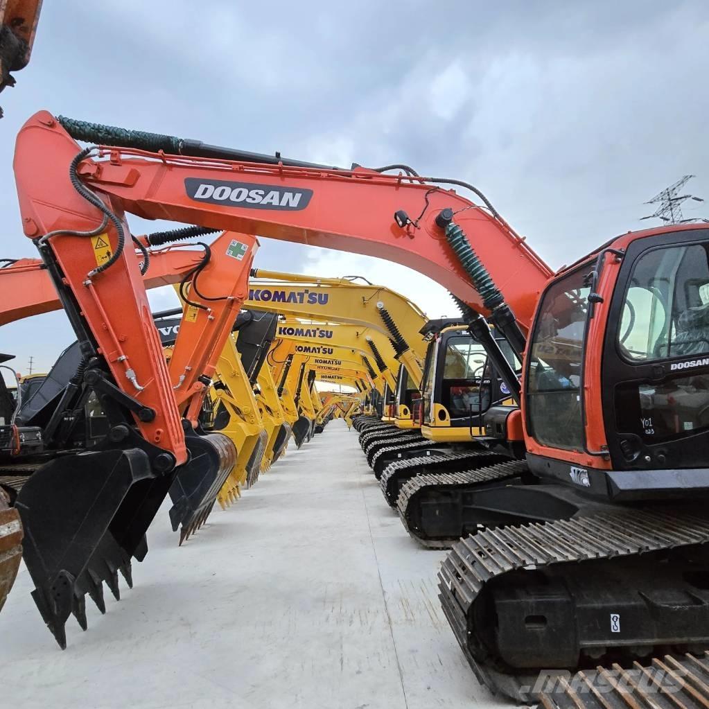 Doosan DX 225 LC Mini Escavadoras <7t