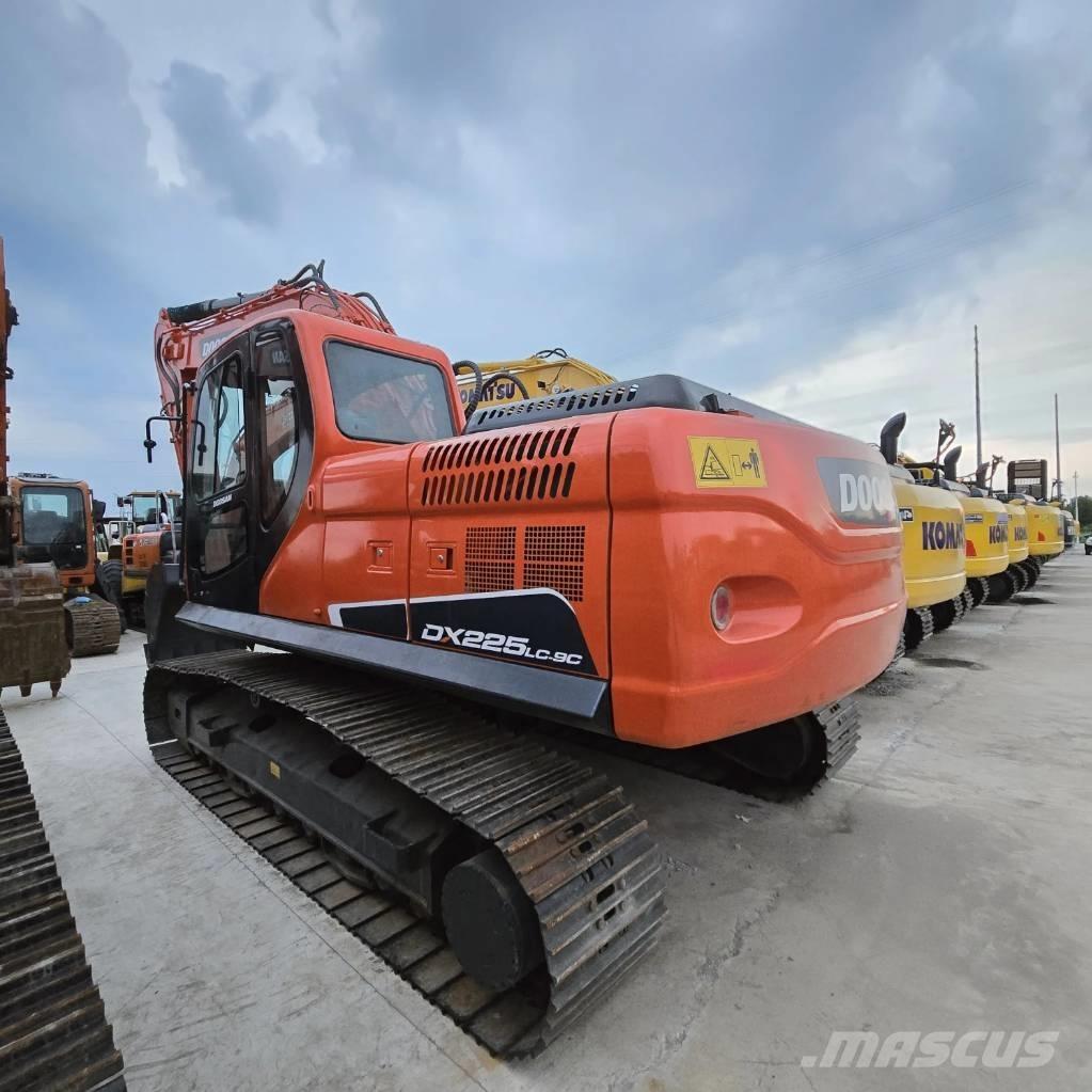 Doosan DX 225 LC Mini Escavadoras <7t
