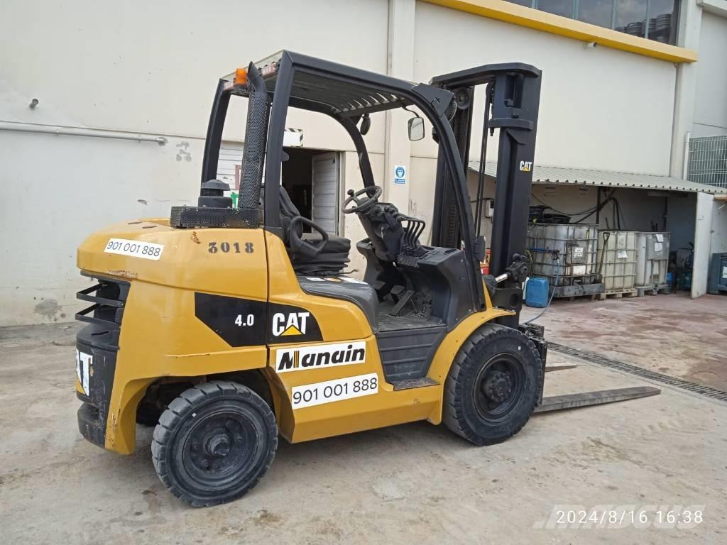 CAT DP 40 Empilhadores Diesel
