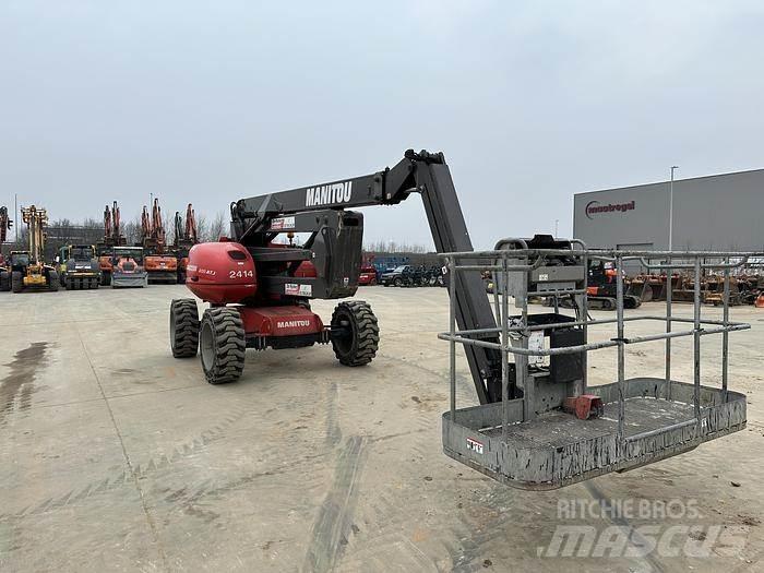 Manitou 200ATJ Elevadores braços articulados
