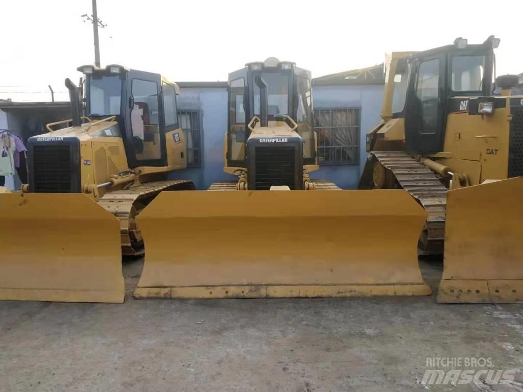 CAT D5M Dozers - Tratores rastos