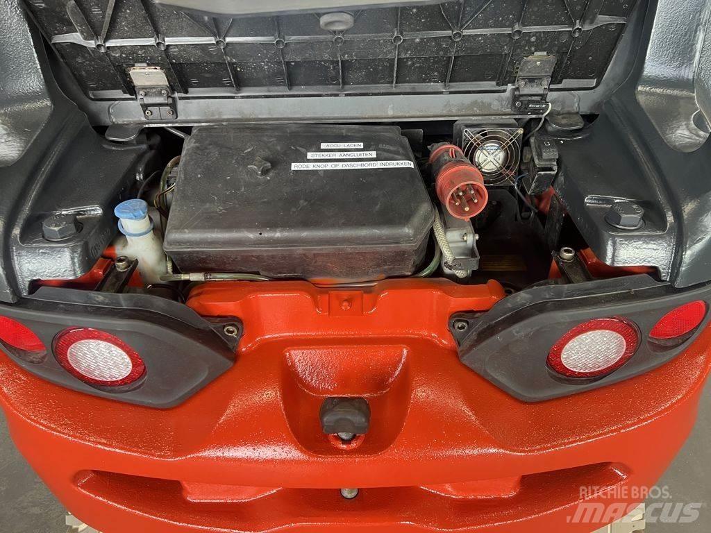 Linde E30L-01 Empilhadores eléctricos