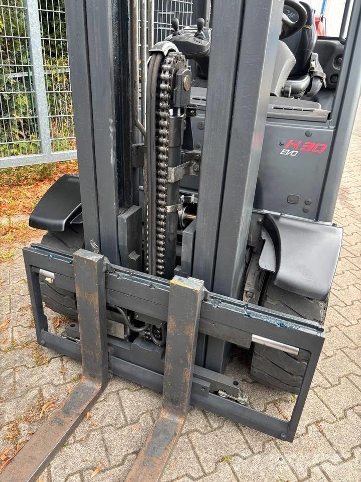 Linde H 30 T Empilhadores a gás