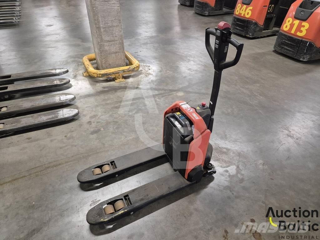 Toyota LHE130 Preparadoras de encomendas de média elevação