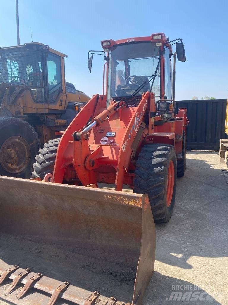 Fai KOMATSU 595s Retroescavadoras