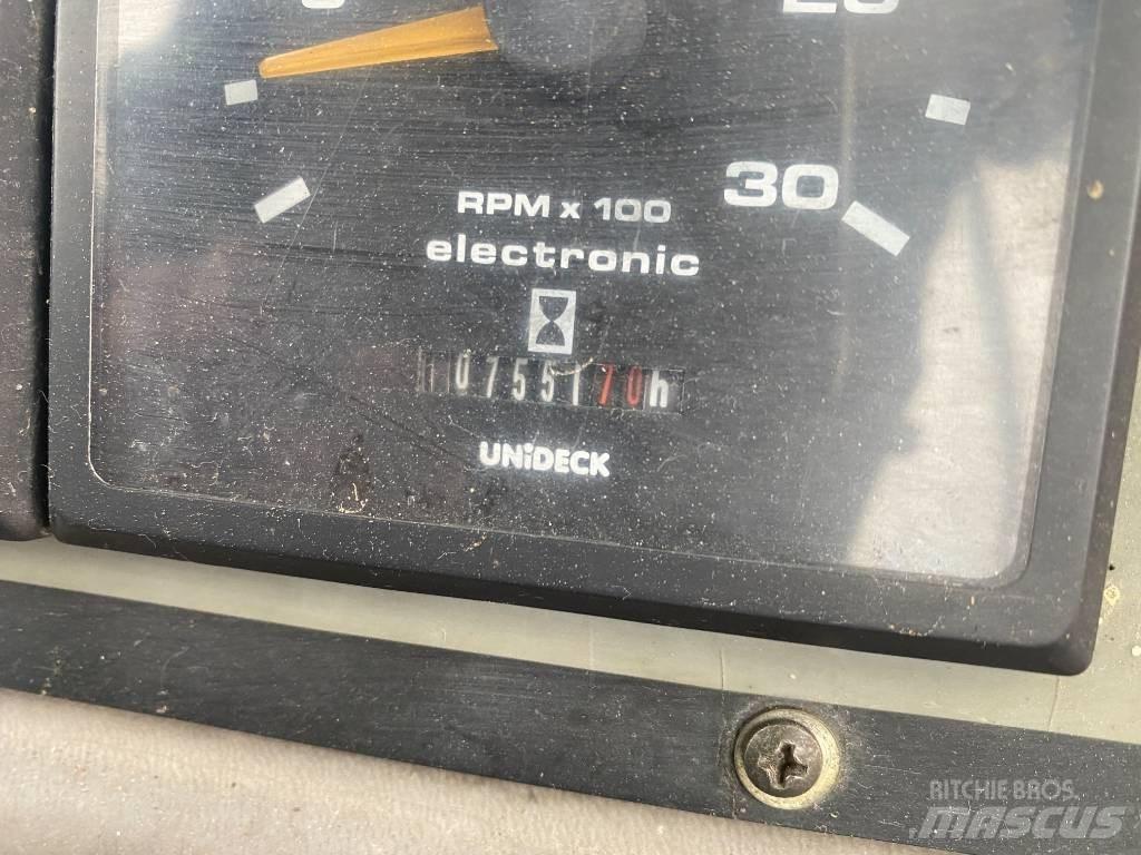 Fai KOMATSU 698 Retroescavadoras