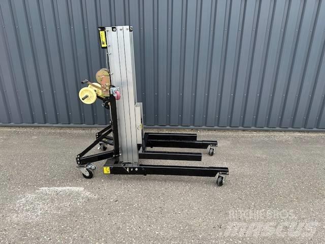 Rees Lift SML3,3 Outros elevadores e plataformas