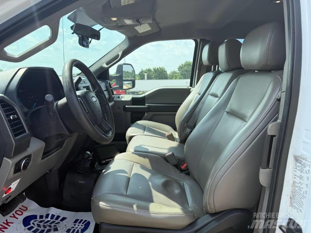 Ford F 550 XL SD Camiões Municipais / Uso Geral