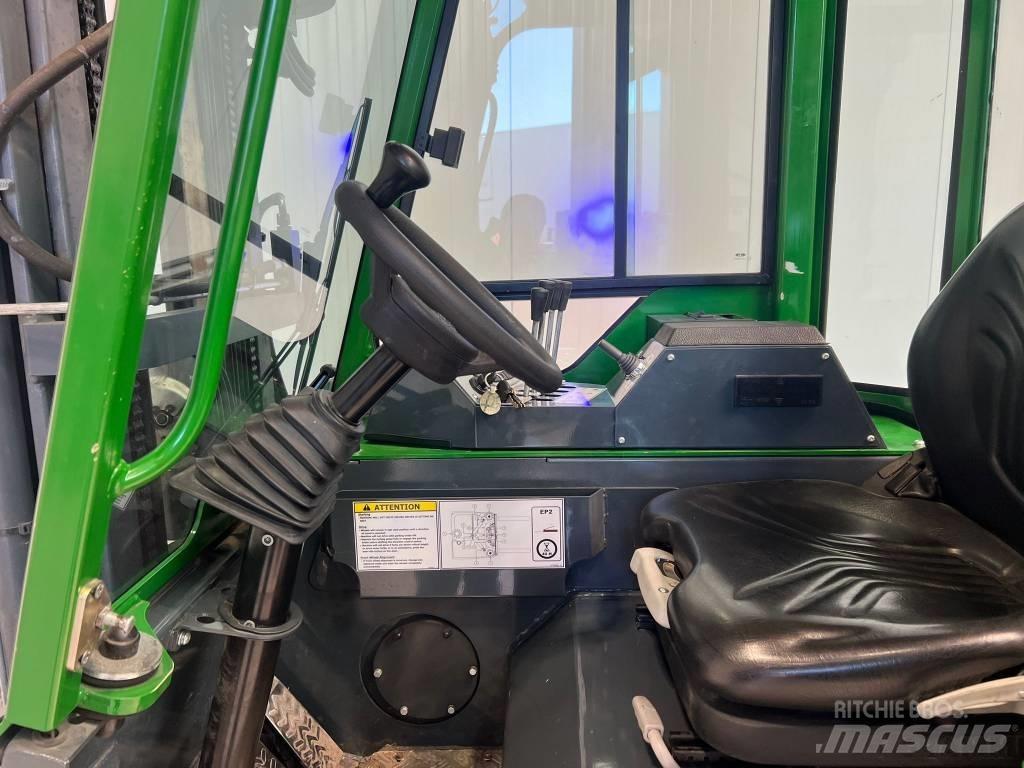 Combilift CBE2500 Empilhadores de 4 vias