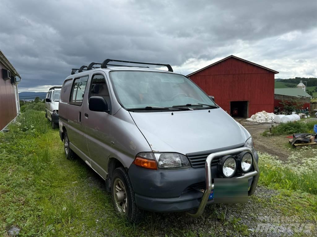 Toyota Hiace 4x4 Carrinhas de caixa fechada