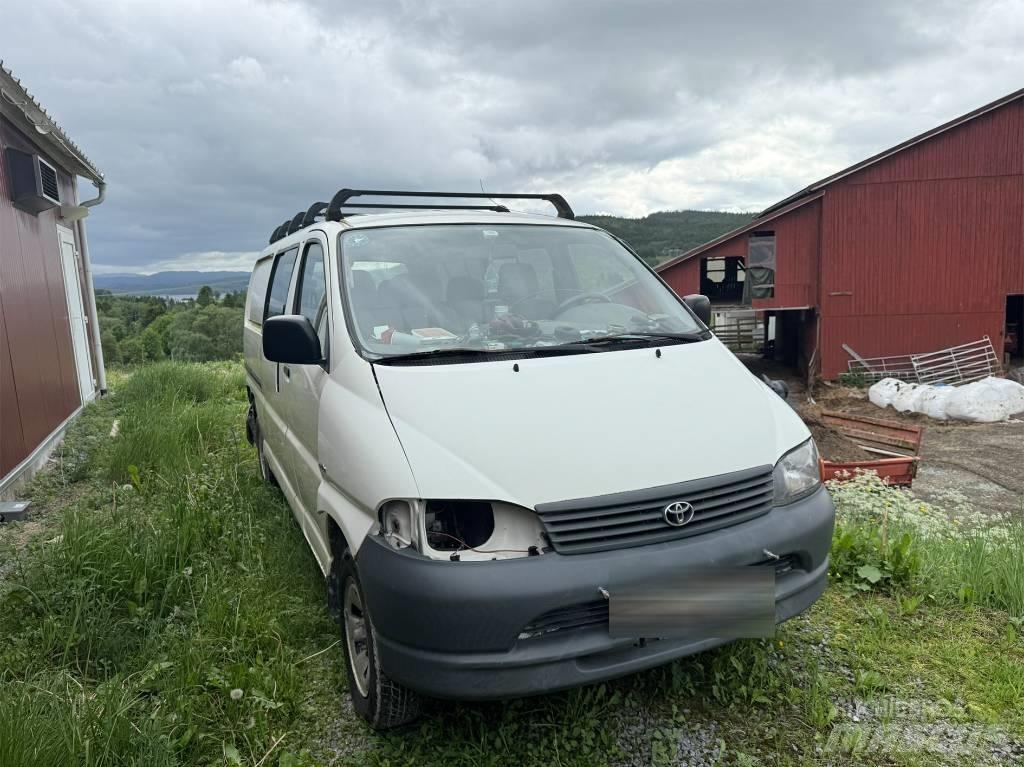 Toyota Hiace 4x4 Carrinhas de caixa fechada