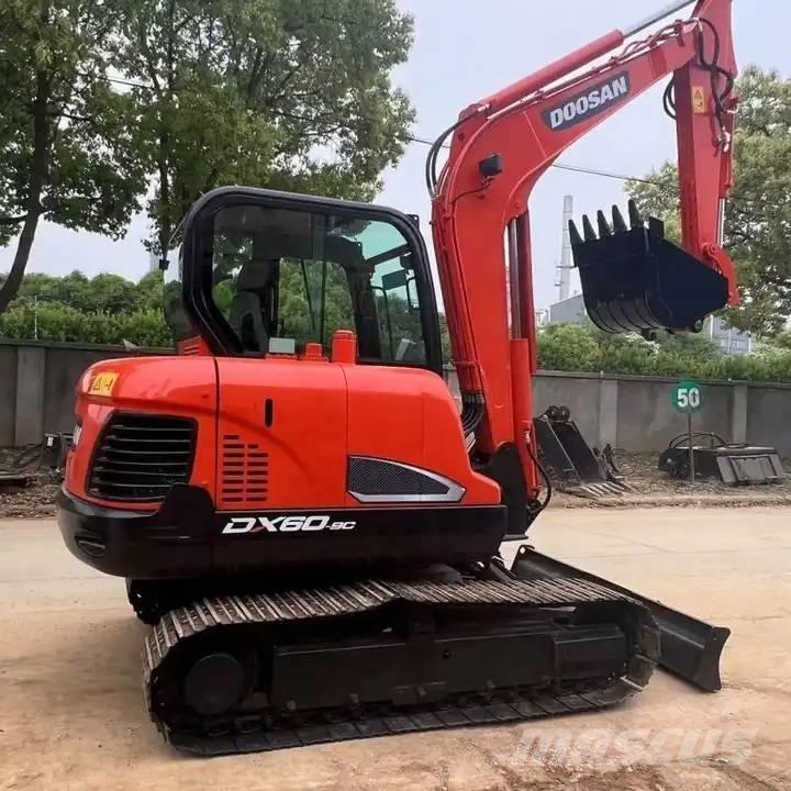 Doosan DX60-9C Mini Escavadoras <7t