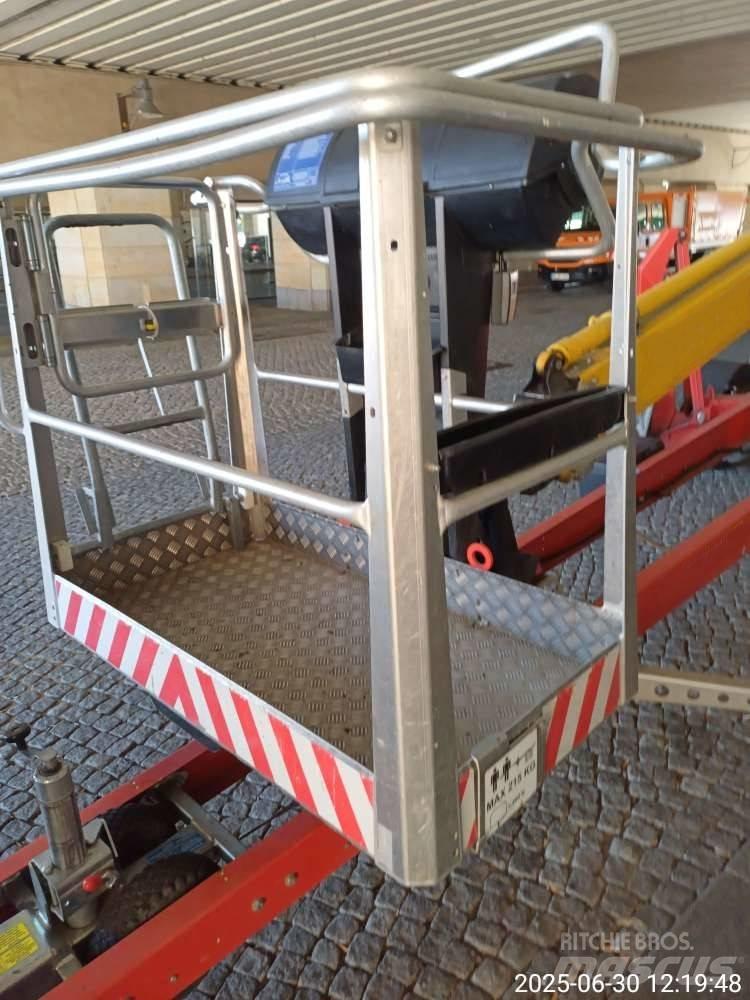 Dino 210 XT Plataformas aéreas montadas em atrelados
