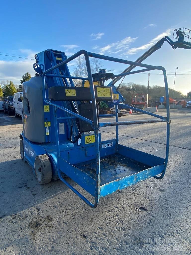 Genie GR 26 J Plataformas de Mastro Vertical