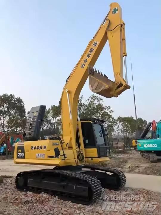 Komatsu PC200-8 Escavadoras de rastos