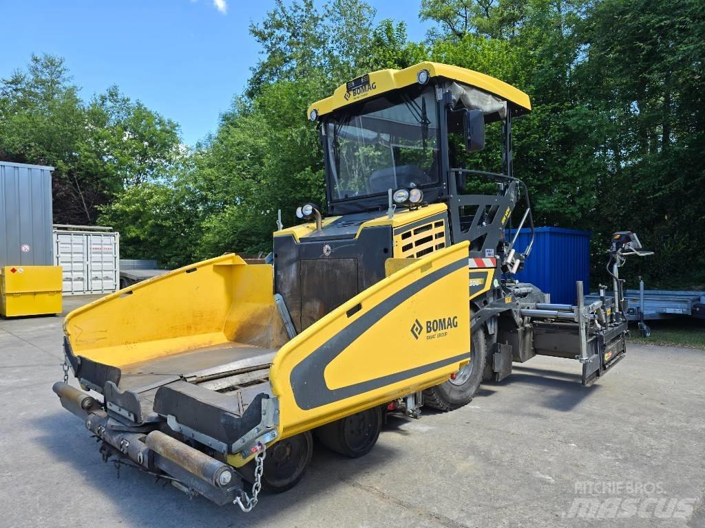 Bomag BF 300 P-2 Pavimentadoras de asfalto