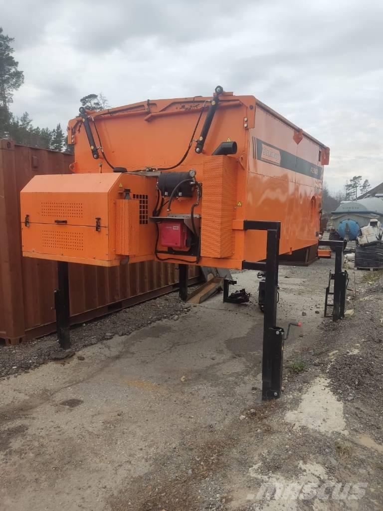 Strassmayr AC 9000 E Contentores térmicos de asfalto