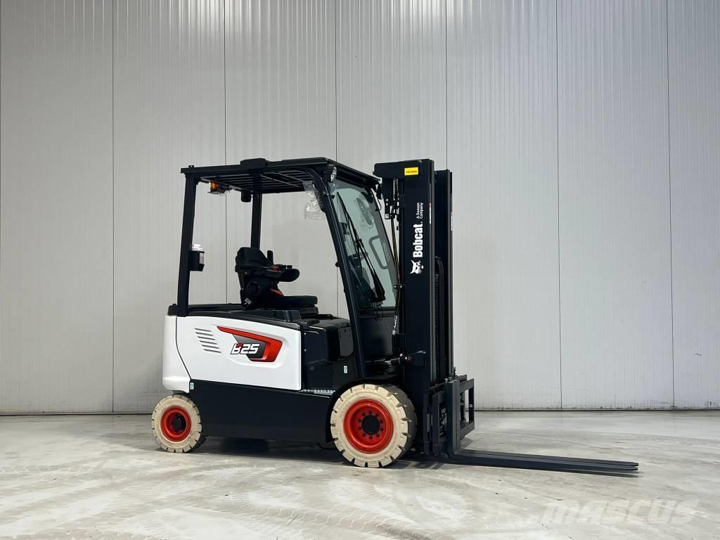 Bobcat B25X-7 PLUS Empilhadores eléctricos