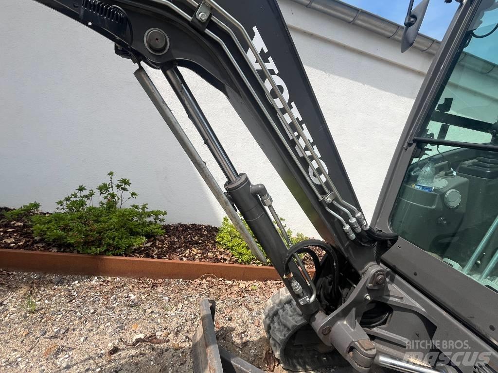 Volvo ECR 25 D Mini Escavadoras <7t