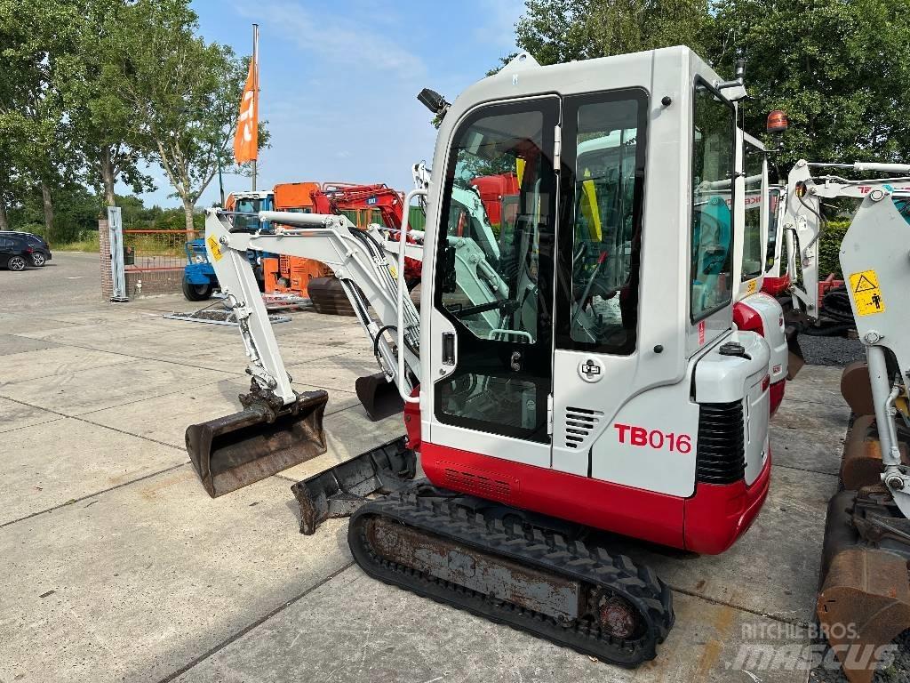 Takeuchi TB 016 R Mini Escavadoras <7t