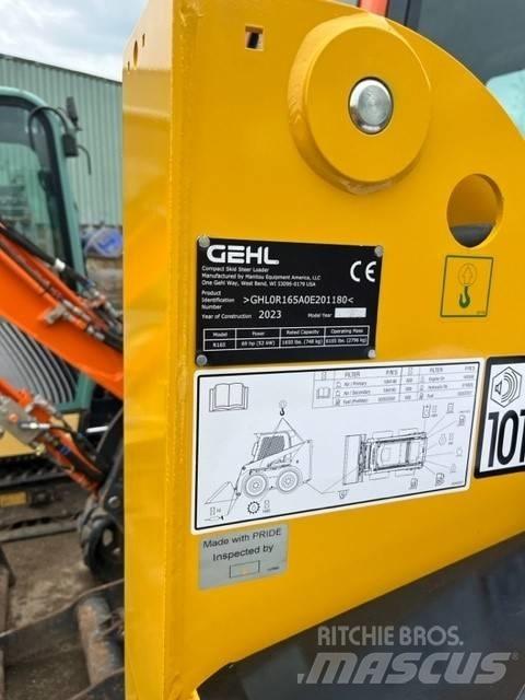 Gehl R 165 Carregadoras de direcção deslizante