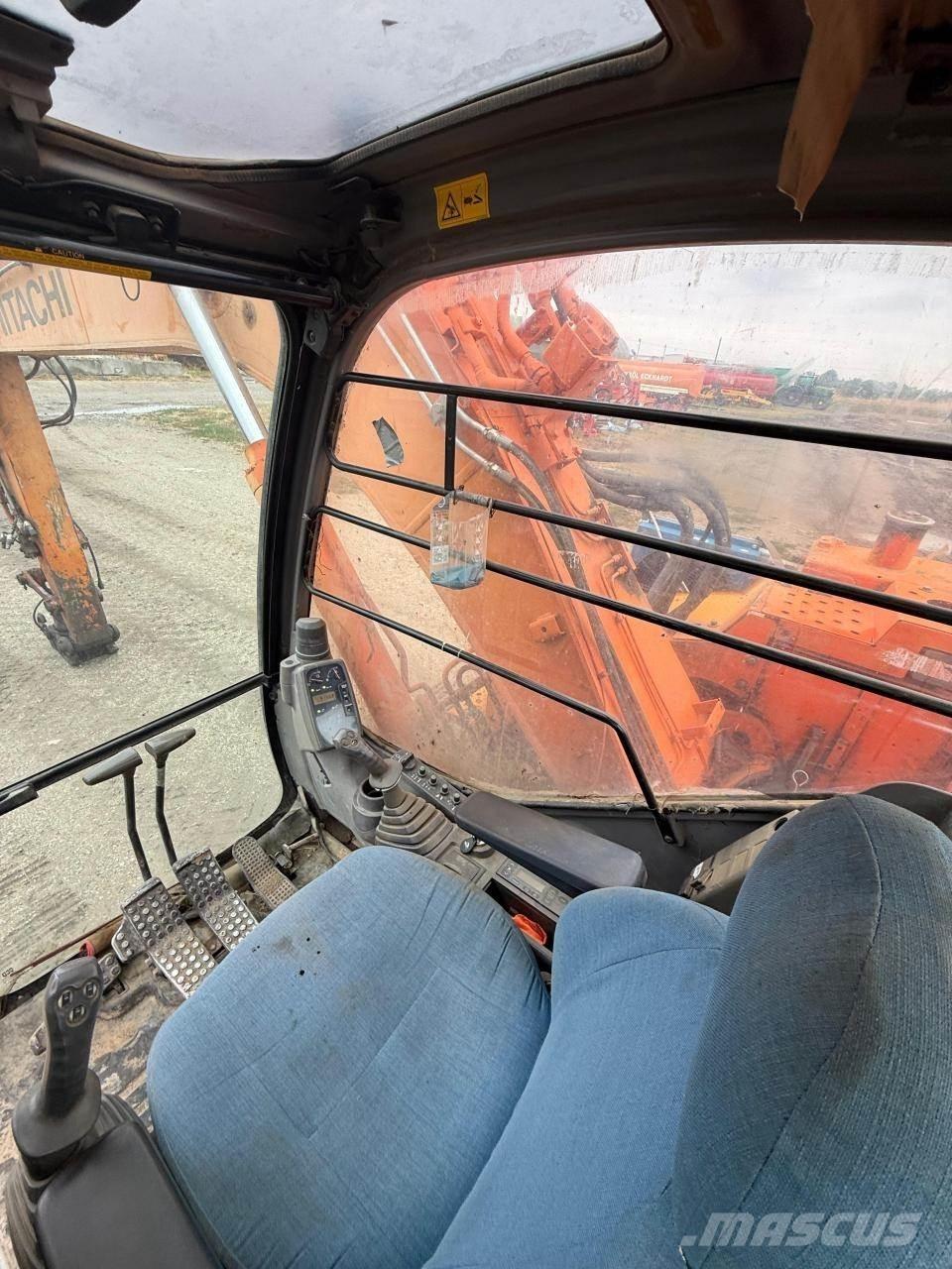 Hitachi ZX135US Escavadoras de rastos
