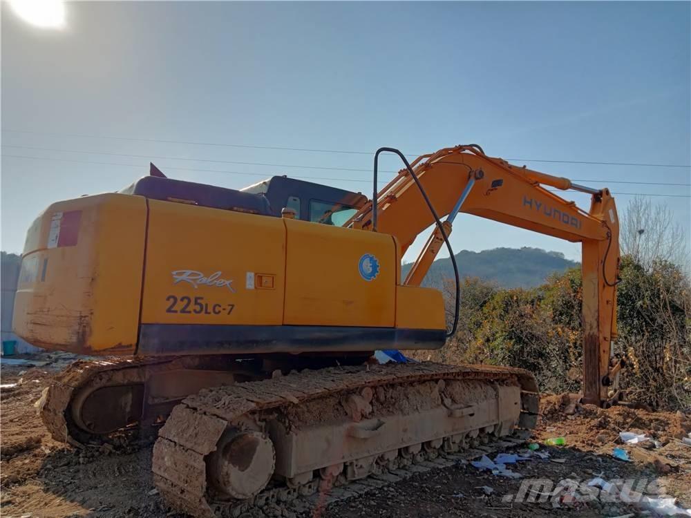 Hyundai R225LC-7 Escavadoras de rastos