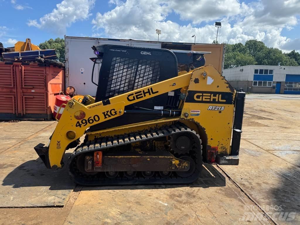 Gehl RT 215 Carregadoras de direcção deslizante
