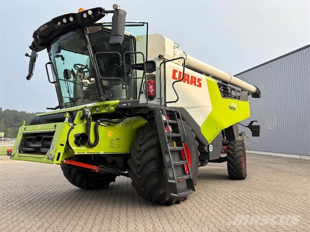 CLAAS TRION 750 Ceifeiras debulhadoras