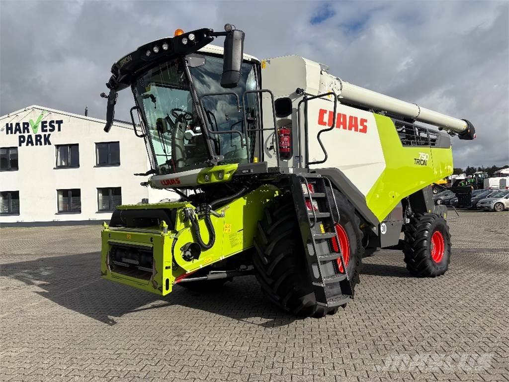 CLAAS TRION 750 Ceifeiras debulhadoras