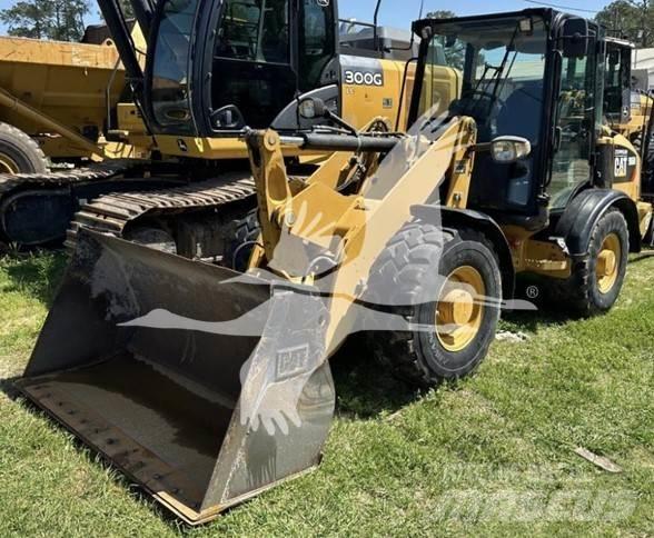CAT 906M Pás carregadoras de rodas