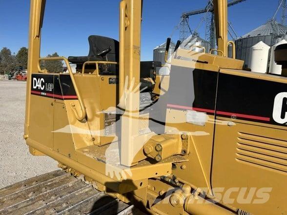 CAT D4C LGP Dozers - Tratores rastos
