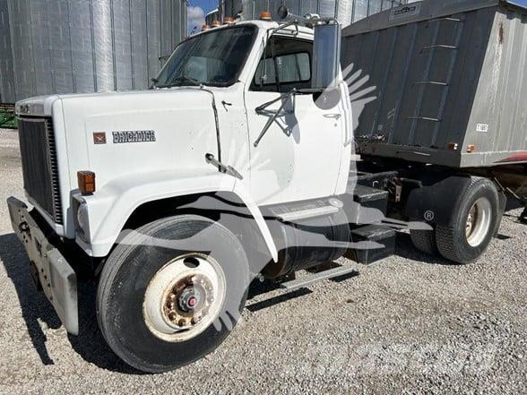 GMC BRIGADIER Tractores (camiões)